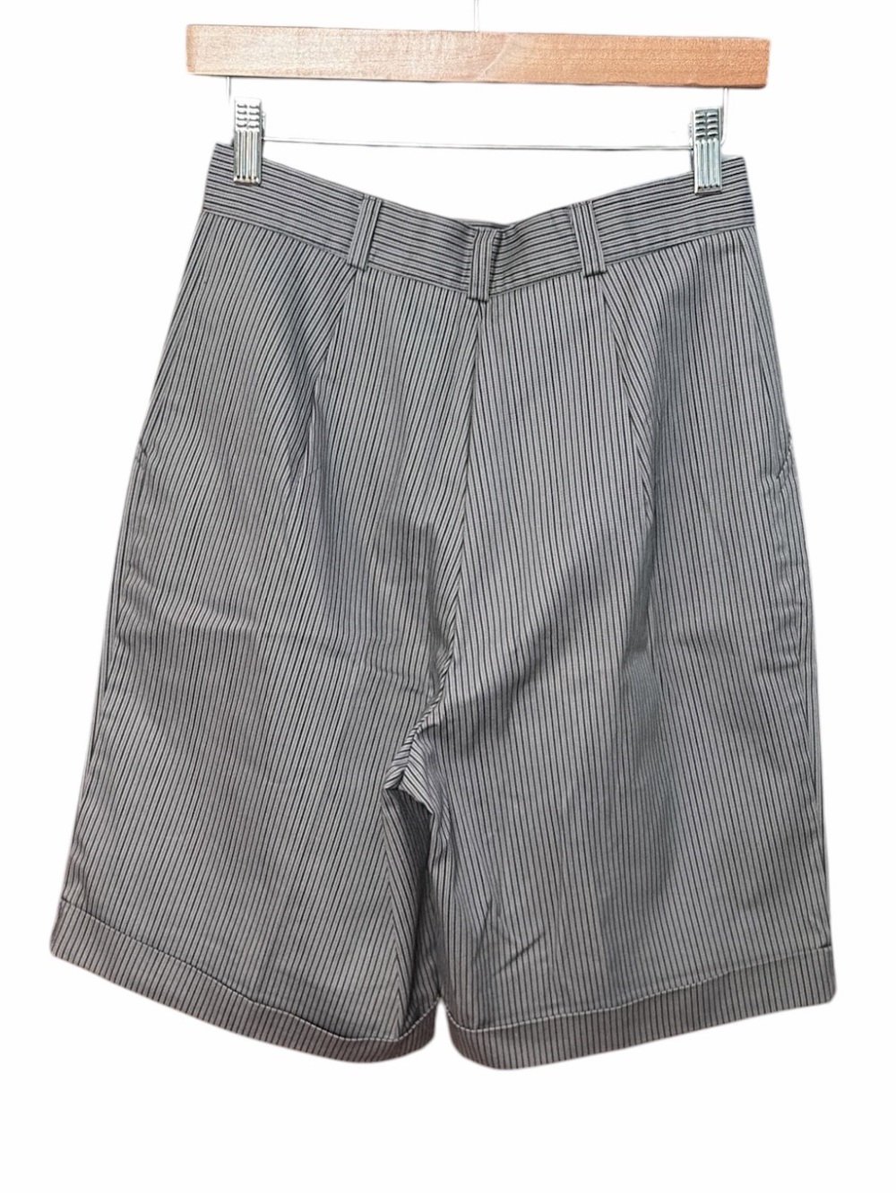 Vintage Amy Marsh High-Waisted Pleated Striped Shorts - Size 4/6 - Picture 2 of 6